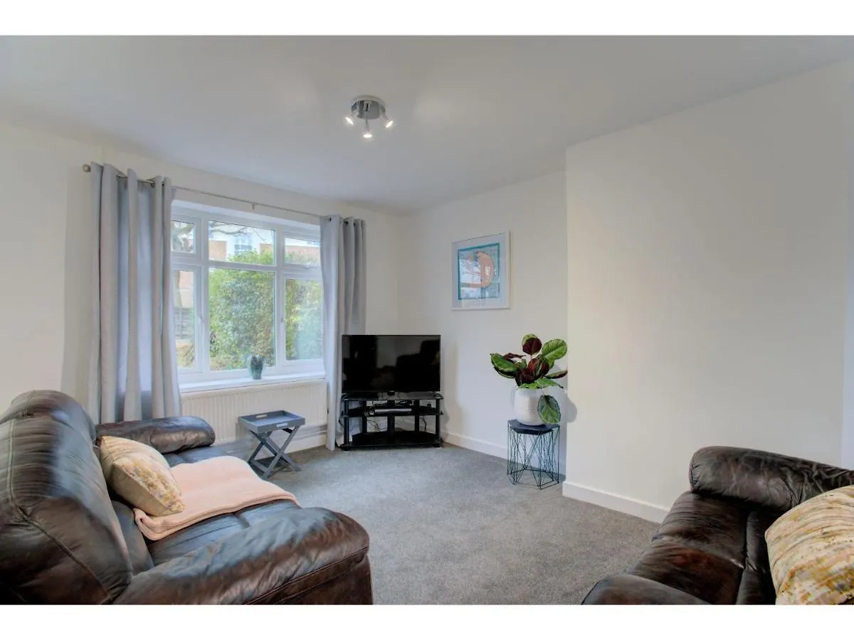 Tatil Evi Gorgeous 3 Bed Home Near Manchester Airport Birleşik Krallık